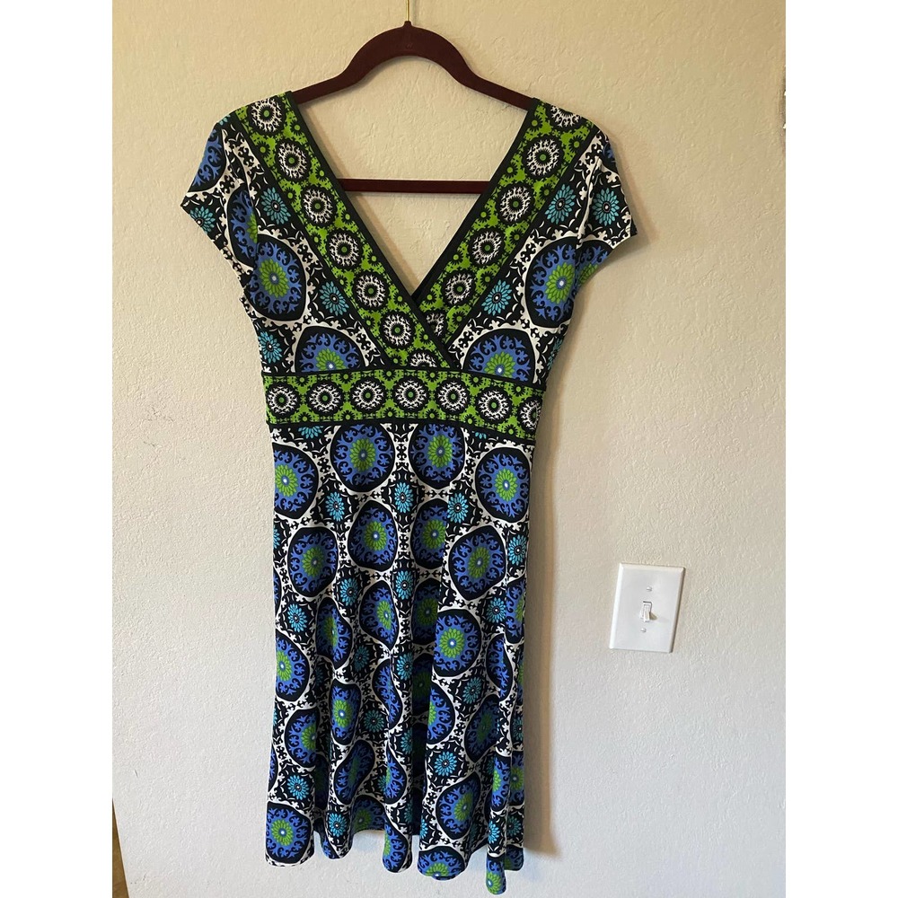 London Times Women's Multi Color Floral V-Neck Back Knee Length Dress Size 6